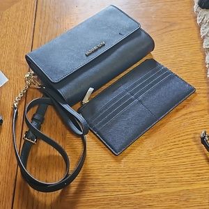 Michael Kors Jet Set Travel Crossbody